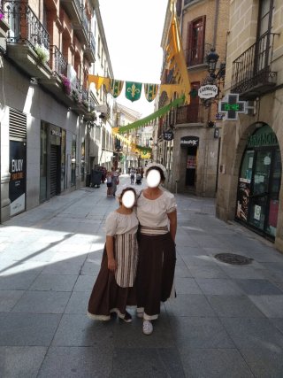 VESTIDOS CAMPESINAS MEDIEVALES