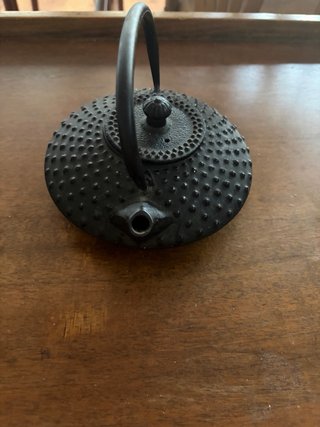 Tetera japonesa de hierro fundido