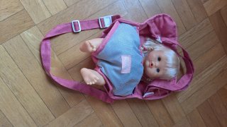 Mochila portabebés Nenuco con muñeca