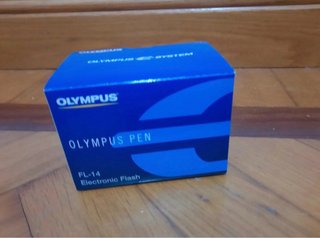 Flash Olympus FL-14 Bianco per E-P1
