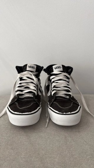 Zapatillas Vans Negras y Blancas