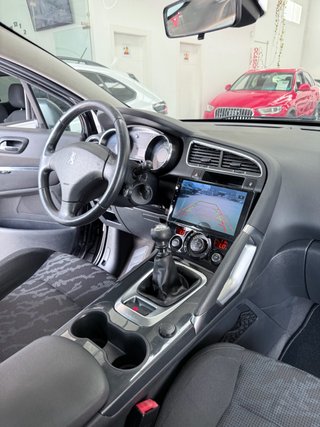 Peugeot 3008 Allure 1.6 THP 156