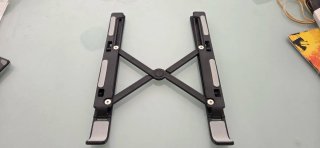 Soporte mesa para  portátiles o tabletas
