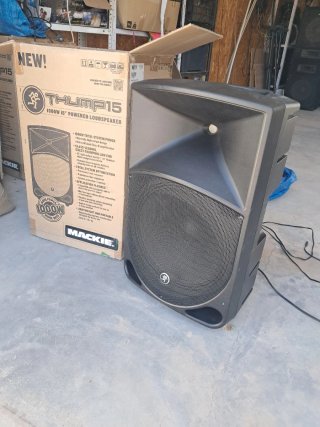 Mackie Thump 15 Altavoz Autoamplificado