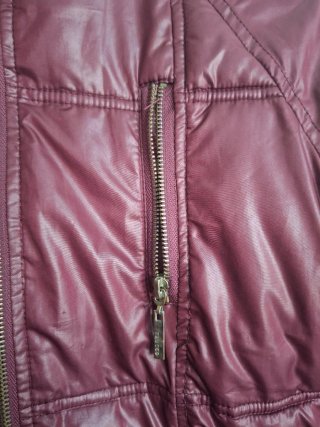 Chaqueta mujer burdeos acolchada
