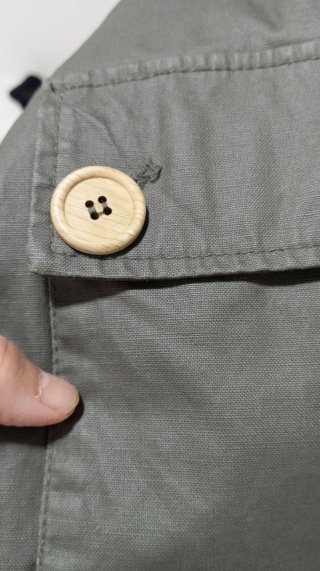 Chaqueta impermeable gris