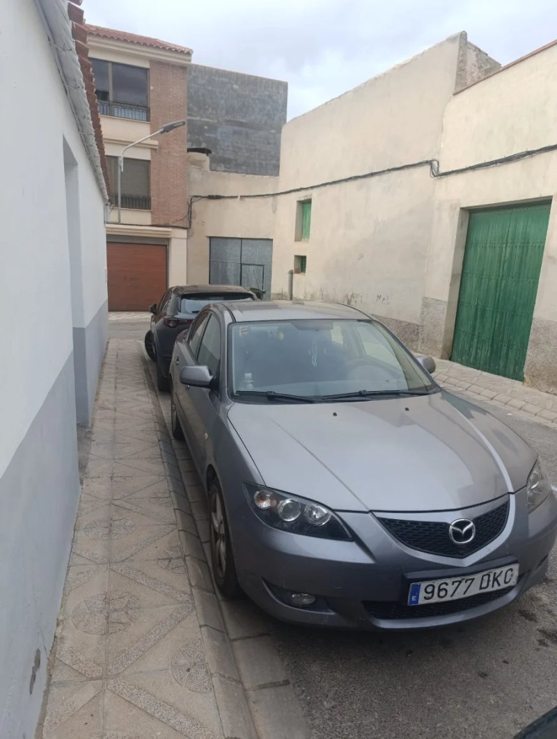 Mazda 3 2005 - foto 1