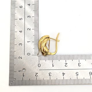 Pendiente de oro de 18k, 2.82 g.