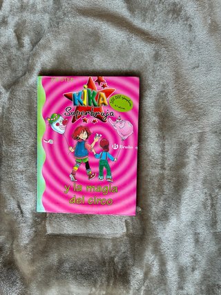 Kika Superbruja y la magia del circo