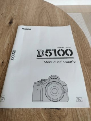 Cámara Reflex Nikon D5100 Negra más tripode