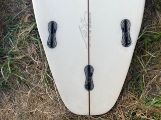 Pranchas Channel Islands Fever e Pukas x Mayhem