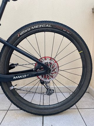 BERRIA MAKO BR 2022 DOBLE CARBONO ALTA GAMA (S)