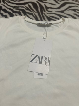 Camiseta Zara