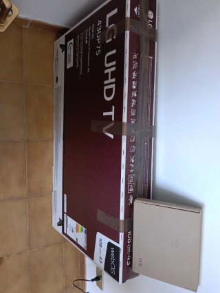 LG UHD TV 43 108cm webOS 4K HDR