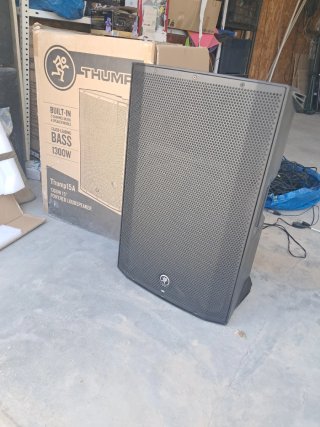 Altavoz Mackie Thump 15A 1300W