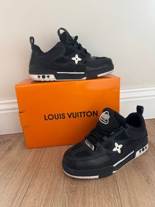 Zapatillas Louis Vuitton Negras y Blancas