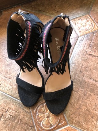 Scarpe con tacco Fiori & Spi con frange