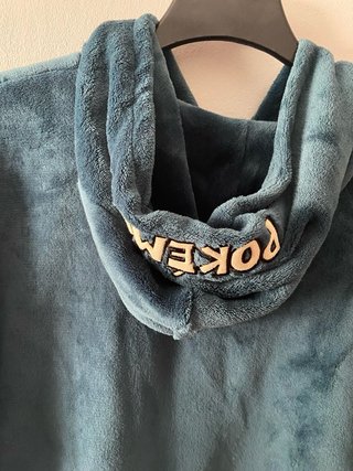 Bata Sudadera Pokemon Talla Única