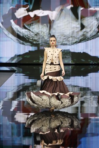 Realizo arreglos de ropa, trajes de flamenca y mas