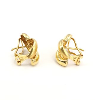 Pendiente de oro de 18k, 7.94 g.