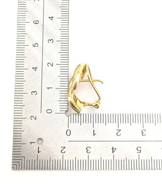Pendiente de oro de 18k, 7.94 g.