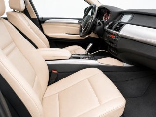 BMW X6 2011