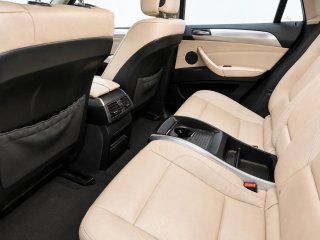 BMW X6 2011
