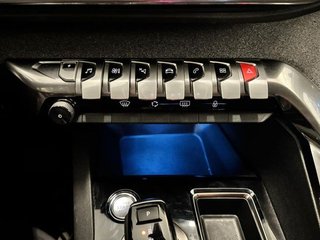 Peugeot 3008 225 e-EAT8 Allure