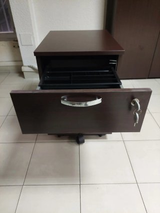 Cajonera archivador con ruedas y llave 60x42x55