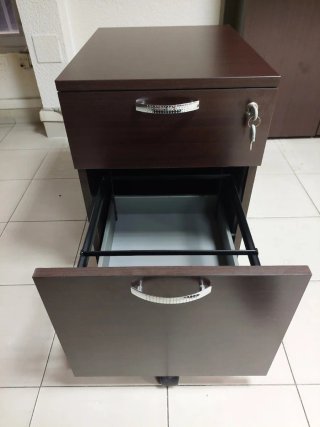 Cajonera archivador con ruedas y llave 60x42x55