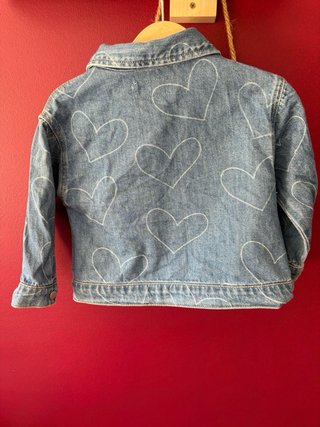 Chaqueta vaquera niña Zara corazones