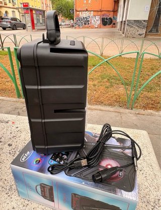 Altavoz Portátil Karaoke Elta + Micrófono