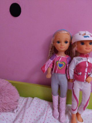 2 Muñecas Nancy con Patineta