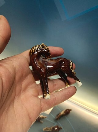 Lote 8 figuras caballos porcelana 8x10 cm
