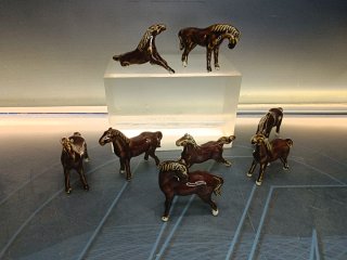 Lote 8 figuras caballos porcelana 8x10 cm