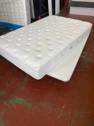 Base tapizada 6 patas+ Colchón Relax Visco 135x200