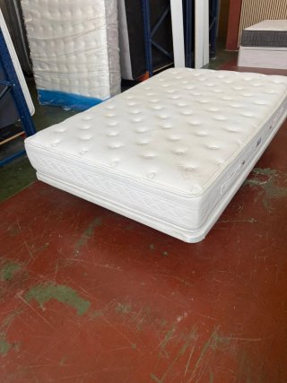 Base tapizada 6 patas+ Colchón Relax Visco 135x200