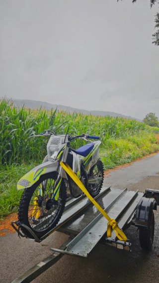 Rebel Master 250 4t Enduro/Motocross Moto
