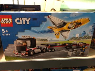 Lego City 60289 Transportador de Aviones