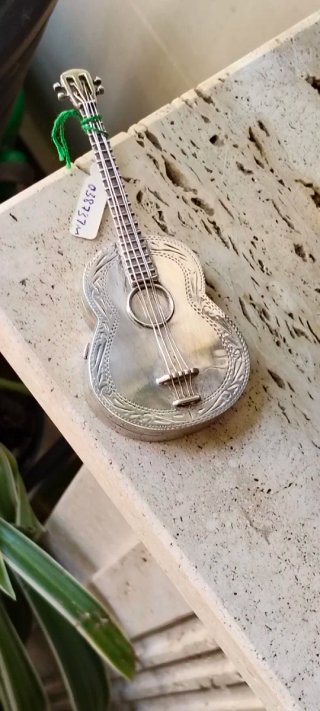 Cajita Plata Guitarra