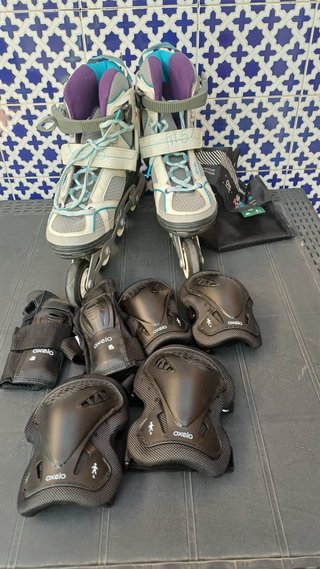 Patines en línea Oxelo talla 40 + protecciones