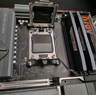 Gigabyte X870 EAGLE WIFI7 DDR5