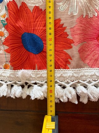 Vestido estampado floral con crochet
