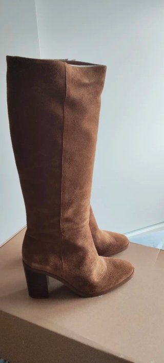 Botas de piel marrones altas