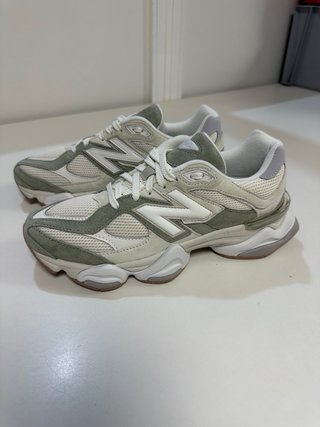 Zapatillas New Balance 9060 Talla 42.5