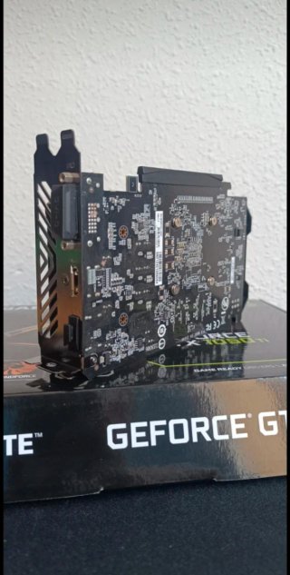 Tarjeta Gráfica Gigabyte GTX 1050 Ti OC 4GB