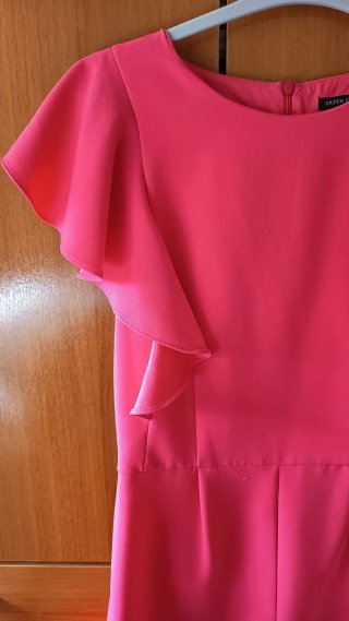 Mono rosa con volantes talla XS