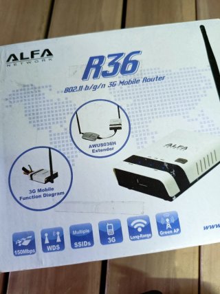 Alfa R36 Router con Antena y Adaptador