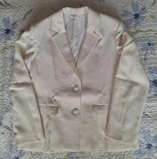 Traje falda y chaqueta blanco alla 46