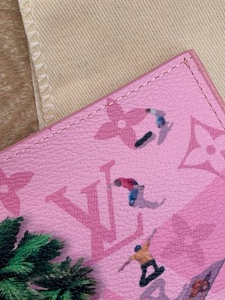 Pasaporte Louis Vuitton Rosa